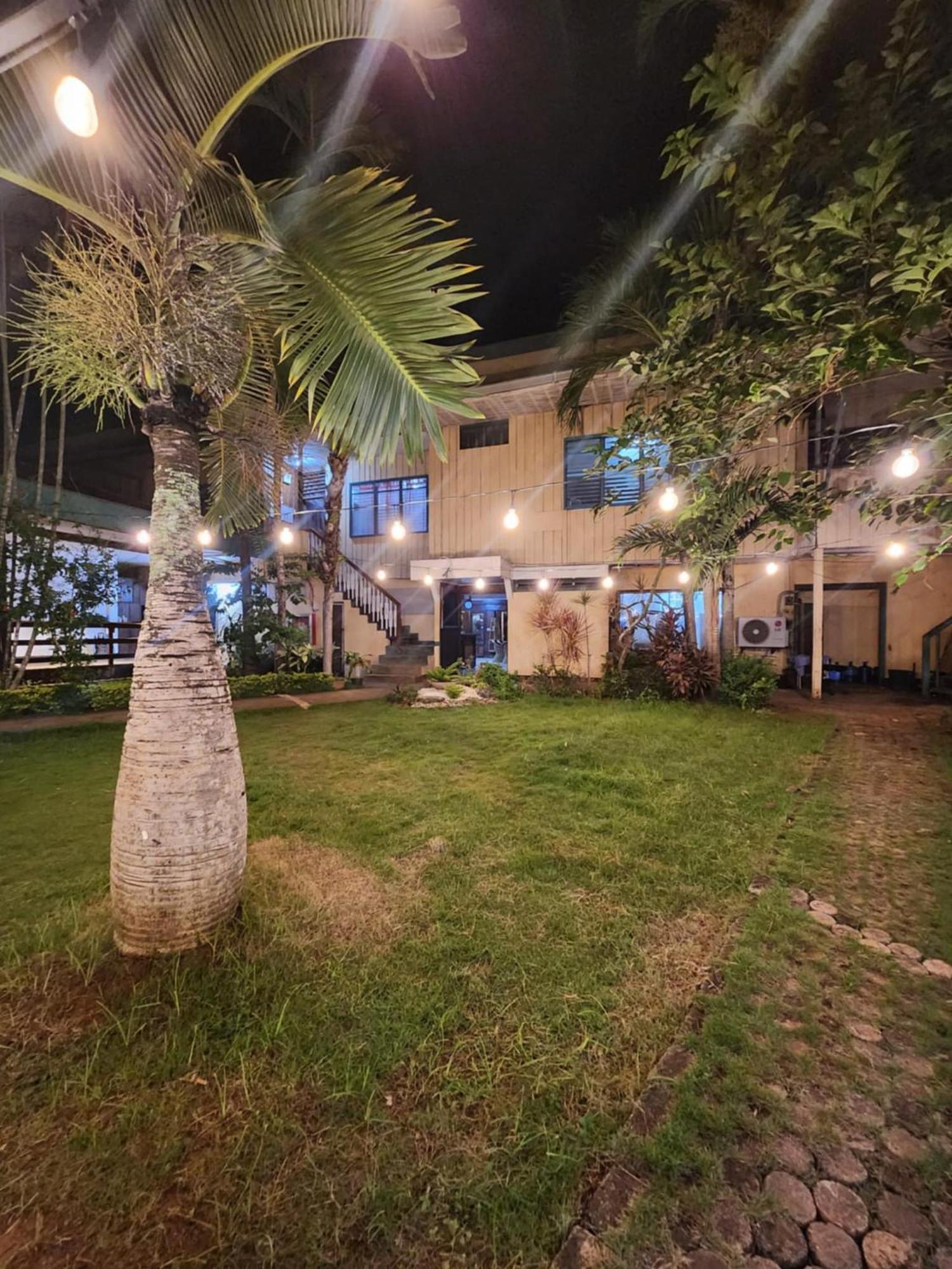 Reef Hostel Puerto Princesa ภายนอก รูปภาพ