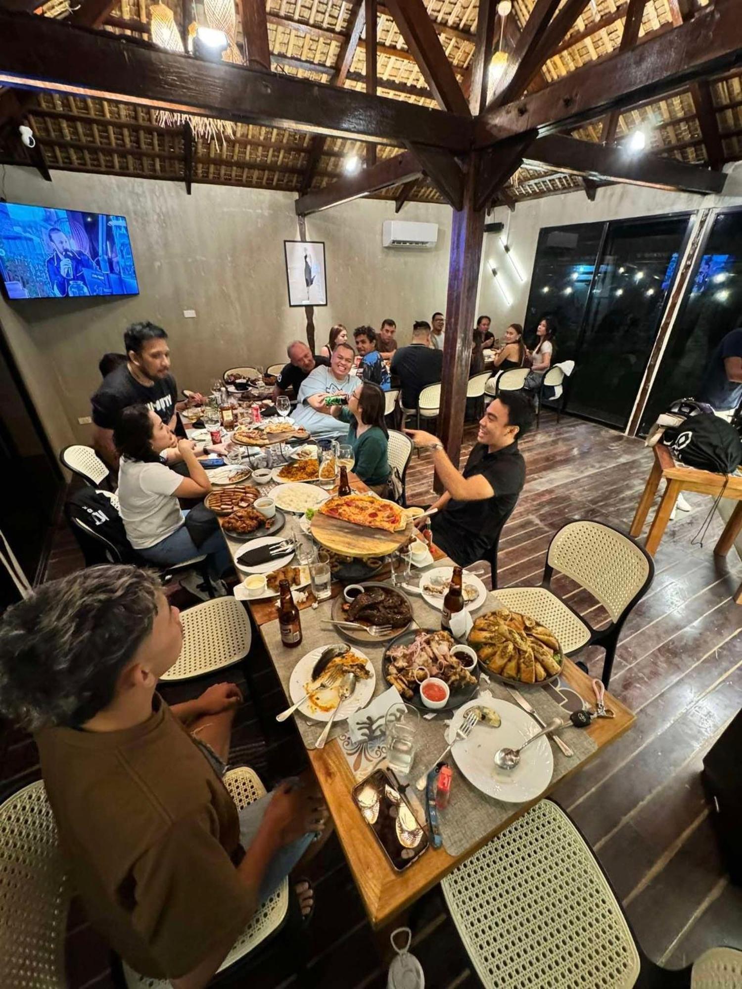 Reef Hostel Puerto Princesa ภายนอก รูปภาพ