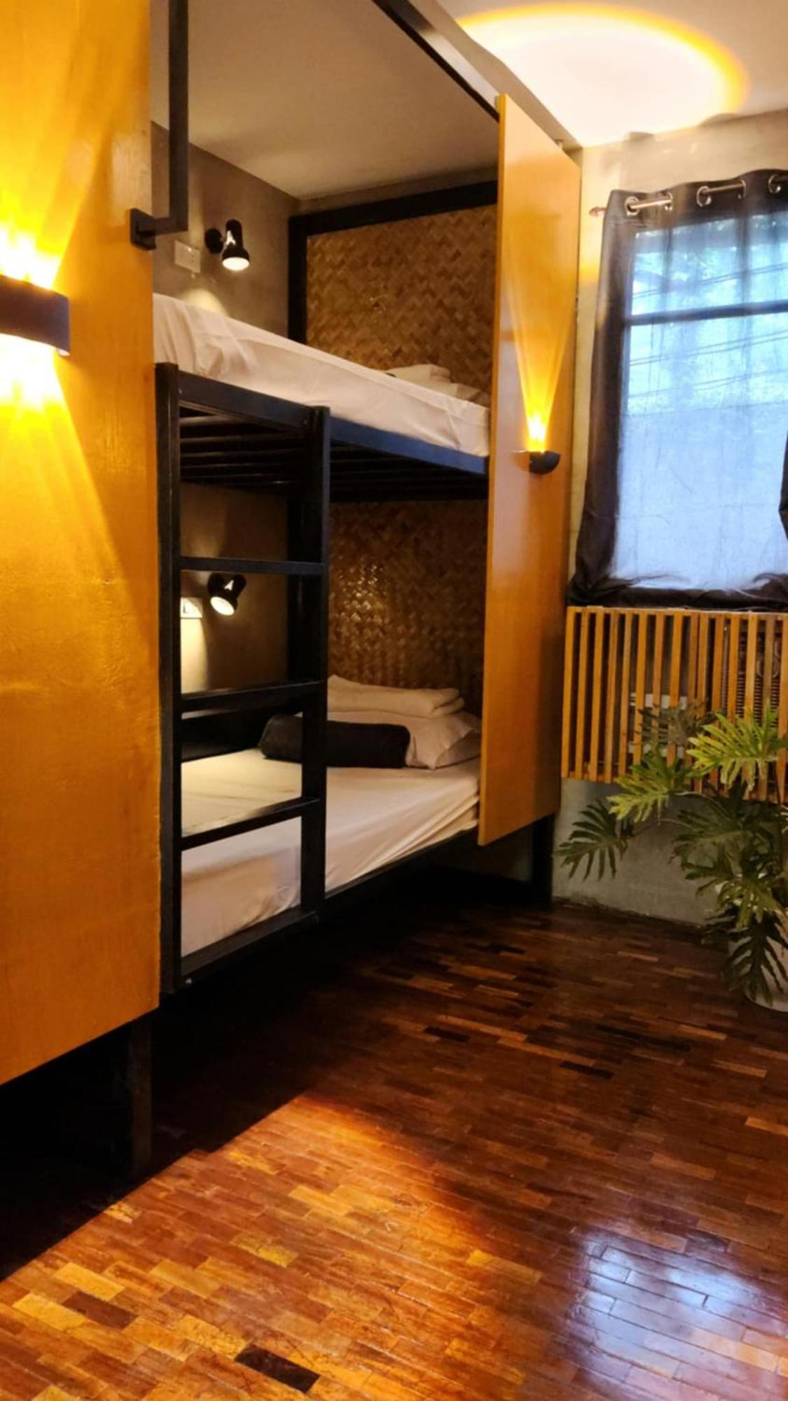 Reef Hostel Puerto Princesa ภายนอก รูปภาพ
