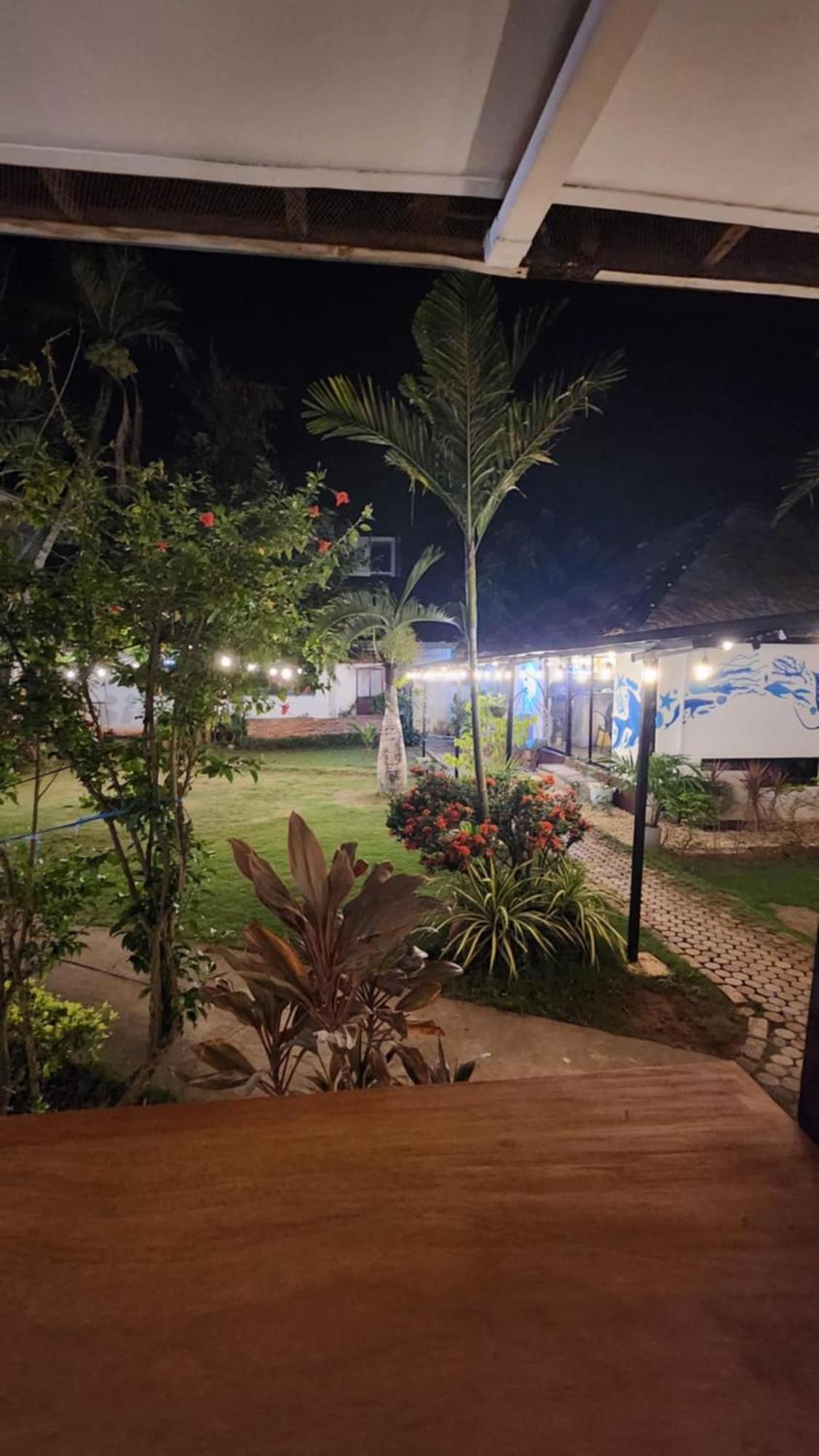 Reef Hostel Puerto Princesa ภายนอก รูปภาพ