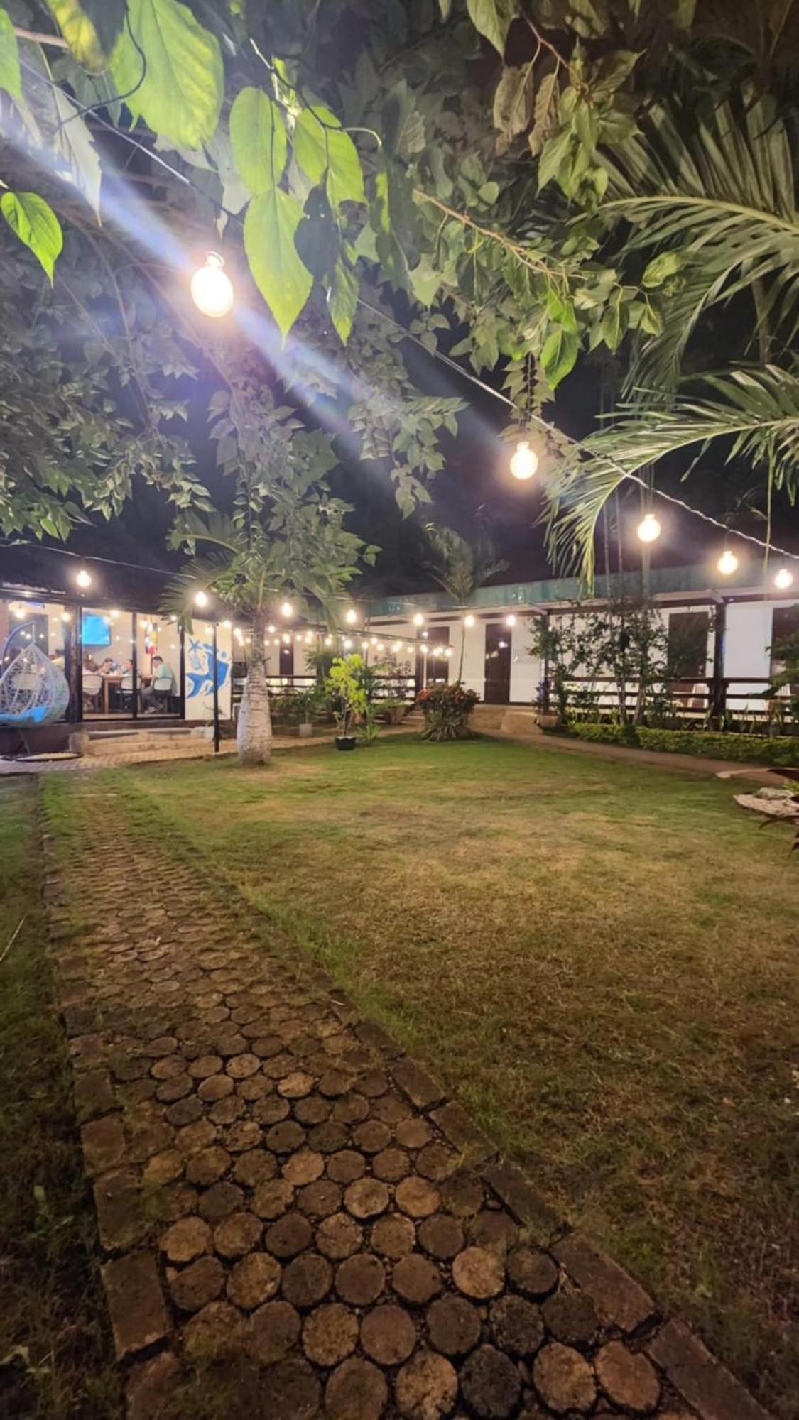 Reef Hostel Puerto Princesa ภายนอก รูปภาพ
