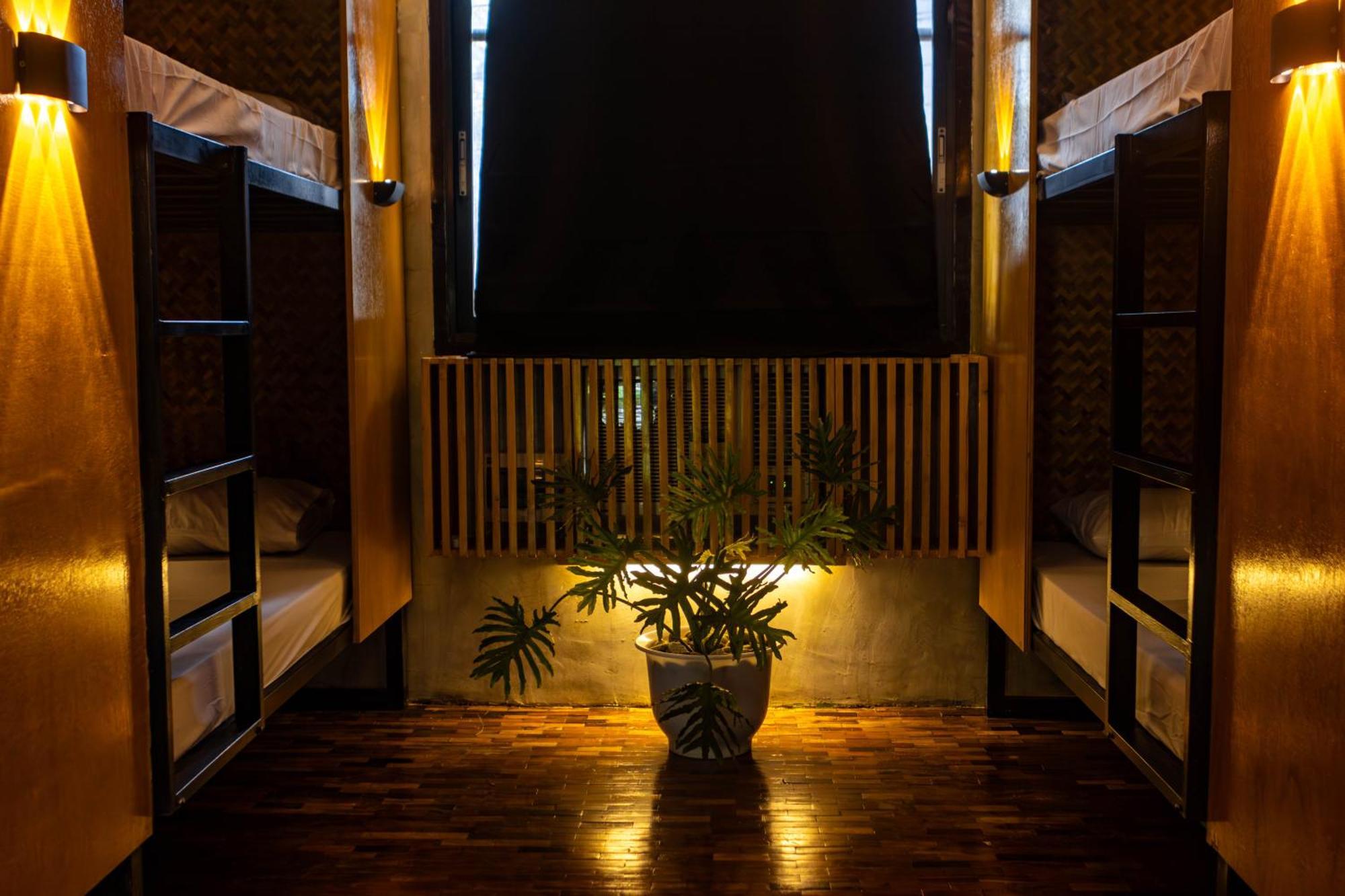 Reef Hostel Puerto Princesa ภายนอก รูปภาพ
