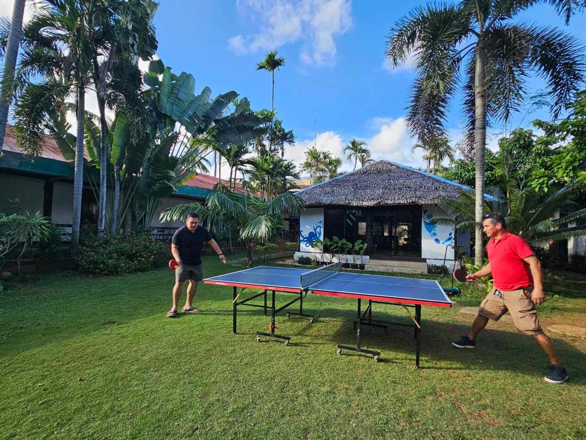 Reef Hostel Puerto Princesa ภายนอก รูปภาพ