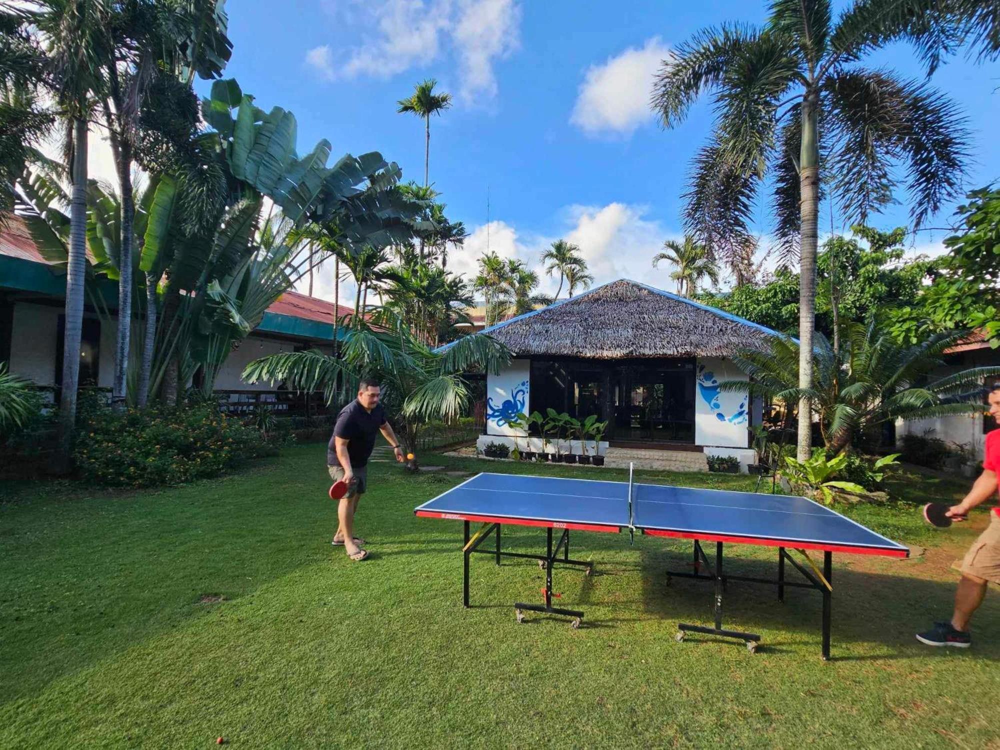 Reef Hostel Puerto Princesa ภายนอก รูปภาพ